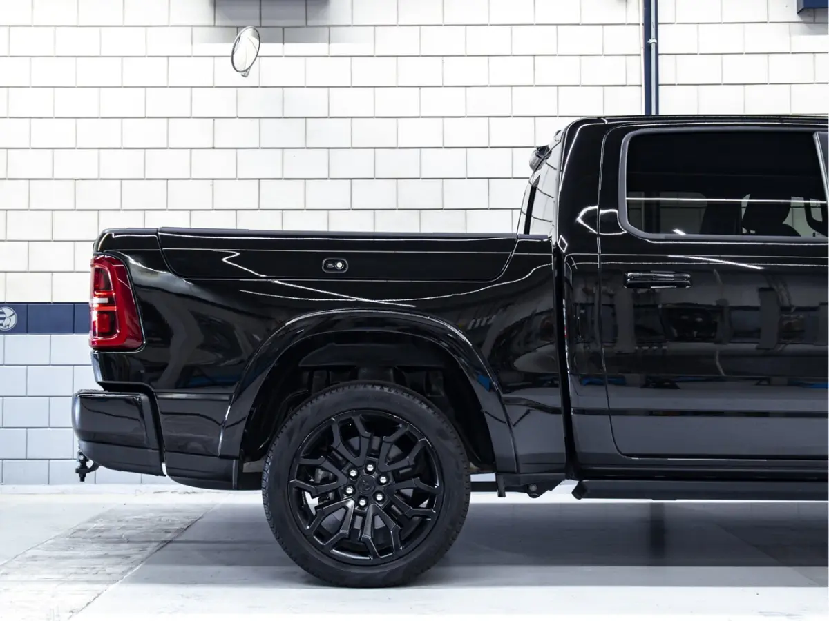 Limited Night Hurricane | 3.0L High Output 540pk 4x4 Crew Cab | Prins LPG