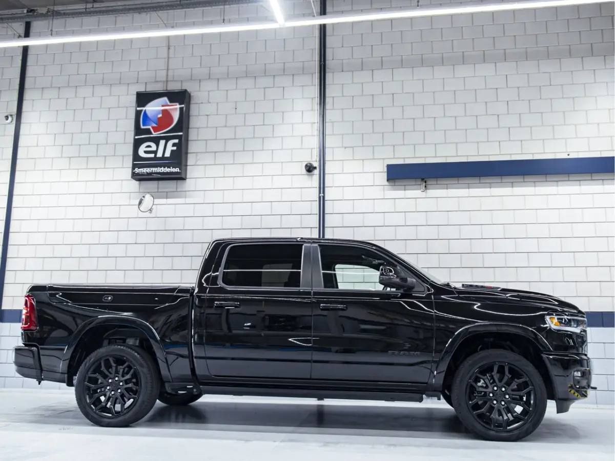Limited Night Hurricane | 3.0L High Output 540pk 4x4 Crew Cab | Prins LPG
