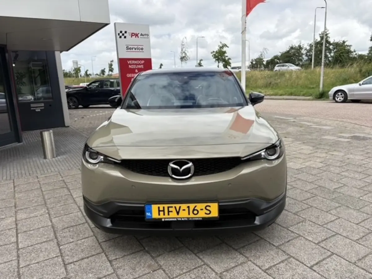 e-SkyActiv R-EV 170 Advantage | Navi | Pano | Camera | 33.610 km Dealeronderhouden