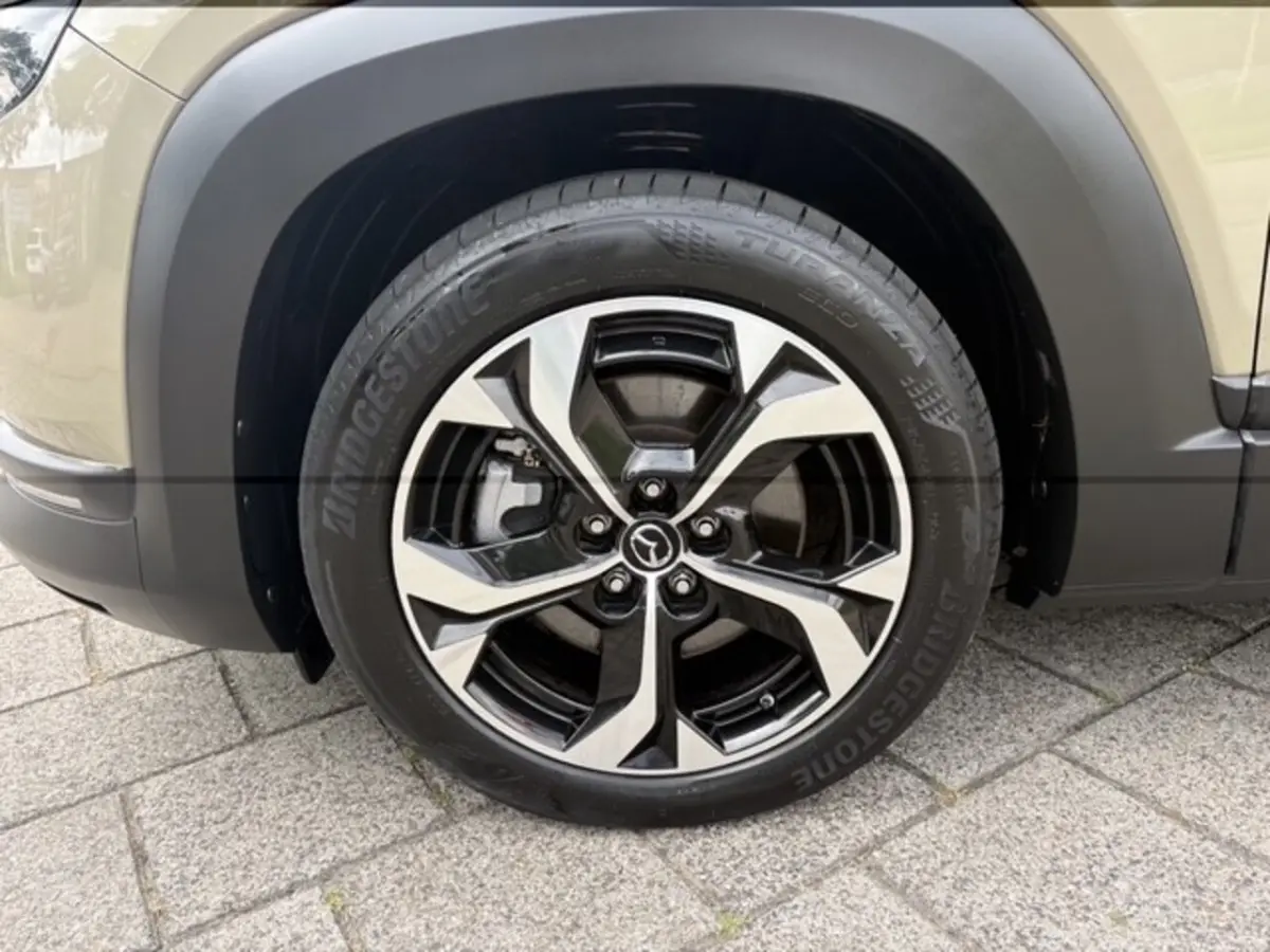 e-SkyActiv R-EV 170 Advantage | Navi | Pano | Camera | 33.610 km Dealeronderhouden