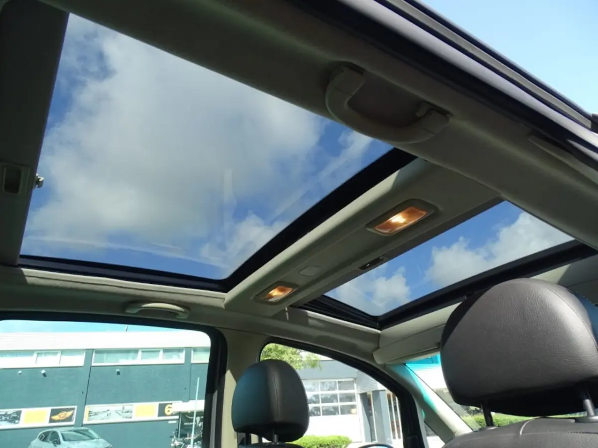 1.4-16V PLATINUM SenS-Airco-Lmv-Cruise-Pano