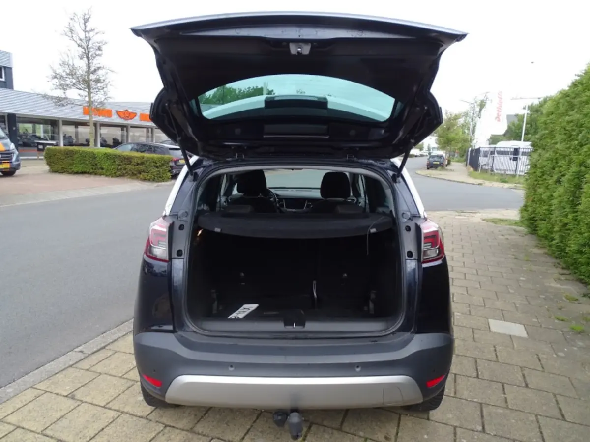 1.2 120 J. EDITION-Navi-Clima-Trkh-Blth