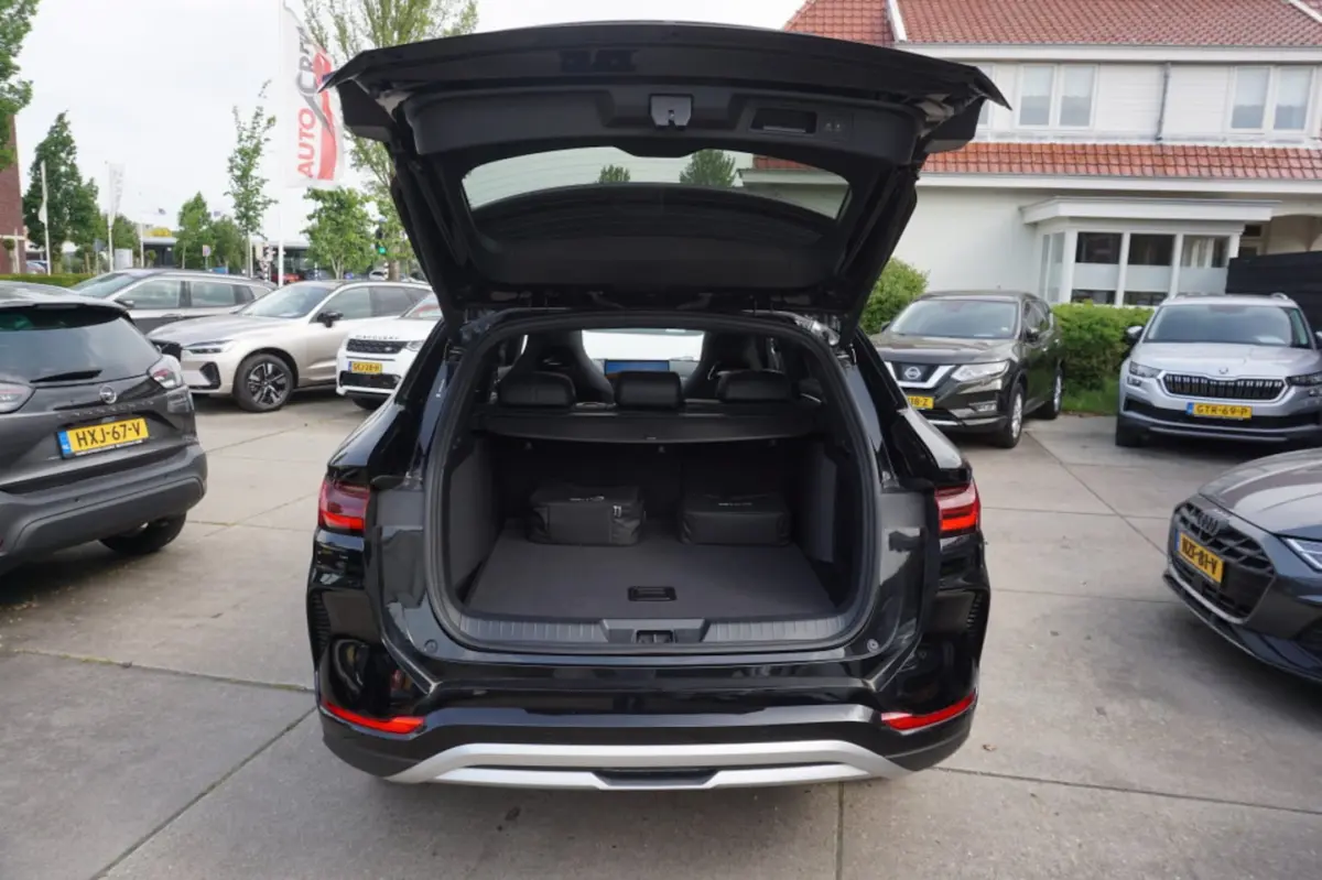 1.5 DM-i 218pk FWD Boost Plug in Hybrid Panoramadak