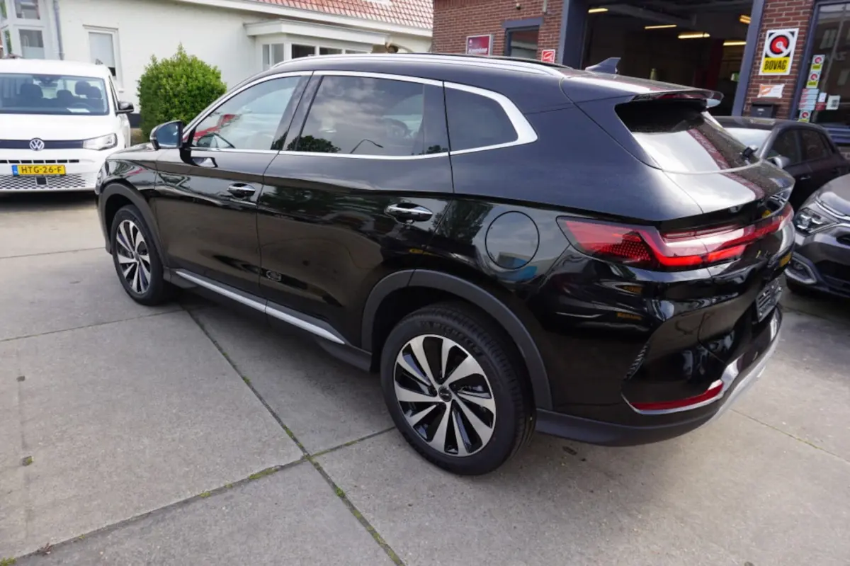 1.5 DM-i 218pk FWD Boost Plug in Hybrid Panoramadak