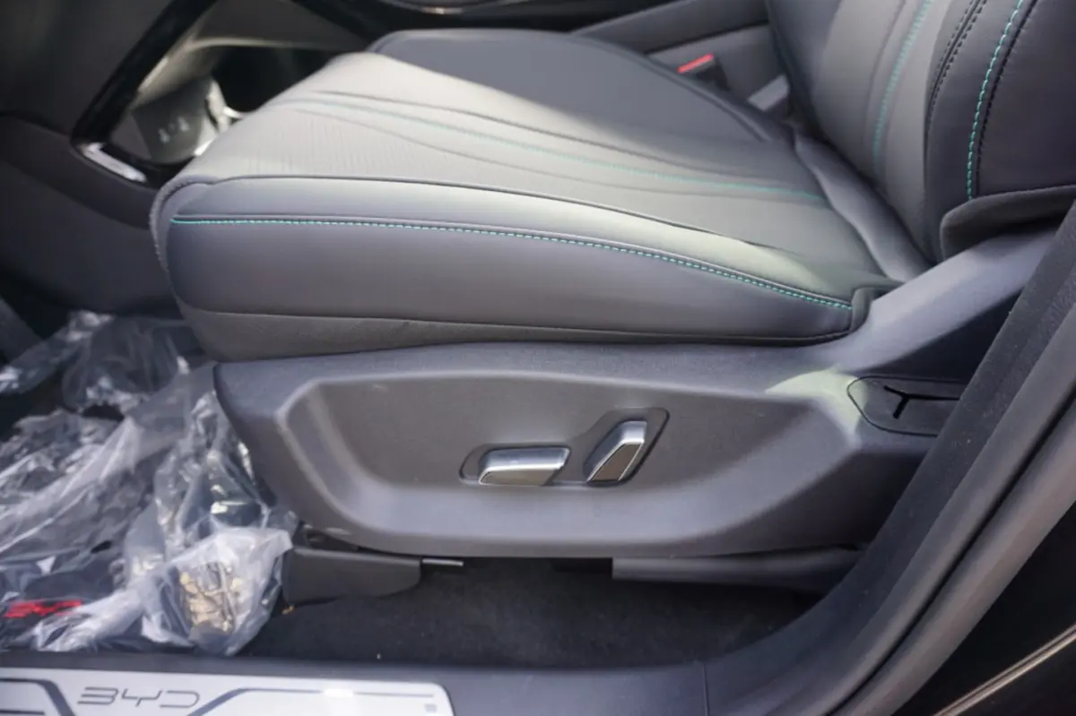 1.5 DM-i 218pk FWD Boost Plug in Hybrid Panoramadak