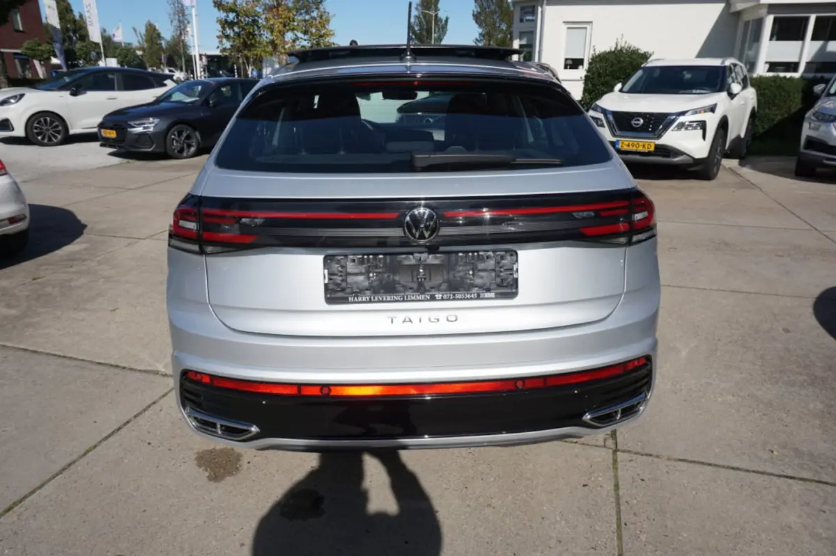 1.0 TSI 110pk DSG-7 R-Line Camera Panoramadak
