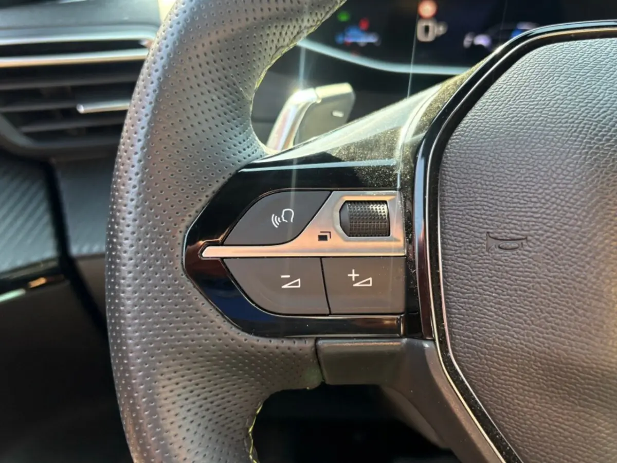 1.2 HYBRID 145PK GT AUT. NAVI CAMERA CARPLAY AIRCO