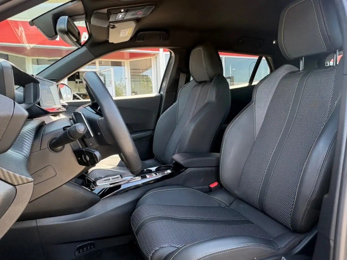 1.2 HYBRID 145PK GT AUT. NAVI CAMERA CARPLAY AIRCO