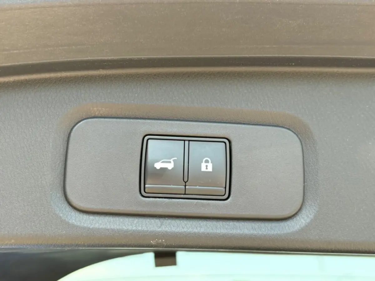 1.3 MHEV AUT. 158PK LED PANO-DAK NAVI 360-CAMERA CARPLAY WINTER-PAKKET AIRCO LMV PDC