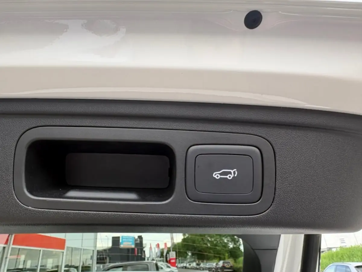 1.5 PHEV LUXURY 272PK AUT. NAVI CARPLAY 360CAMERA AIRCO