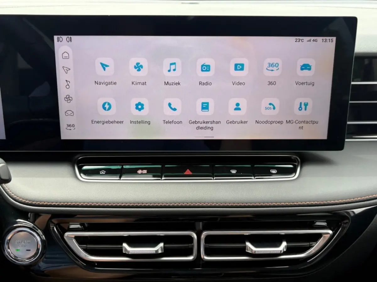 1.5 PHEV LUXURY 272PK AUT. NAVI 360CAMERA CARPLAY