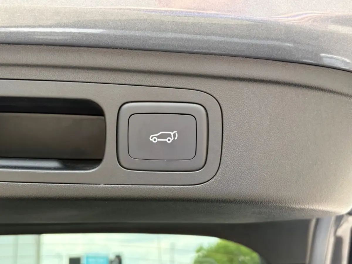 1.5 PHEV LUXURY 272PK AUT. NAVI 360CAMERA CARPLAY