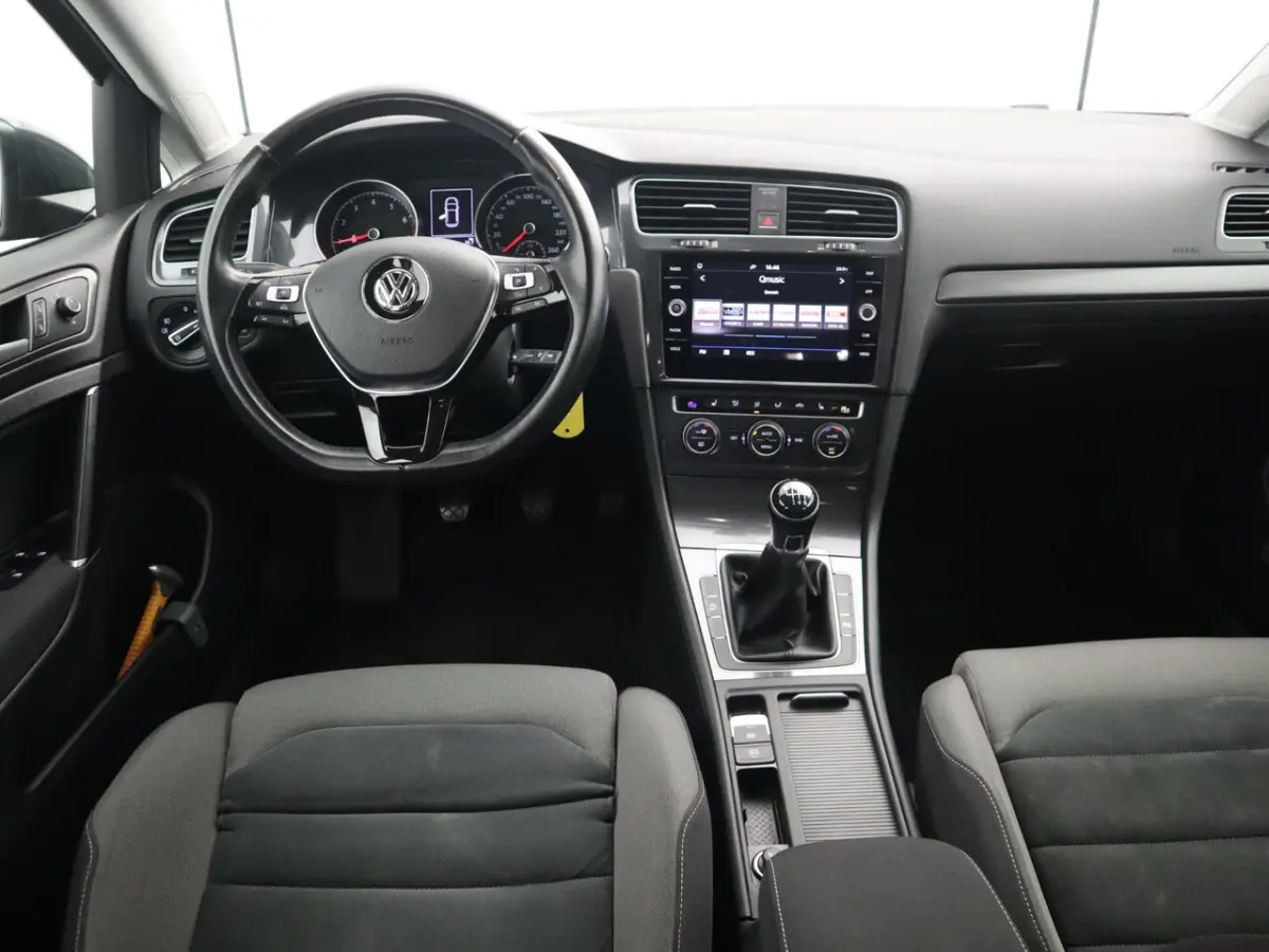 1.4 TSI Comfortline Business NWE D-RIEM / TREKHAAK / CARPLAY / STOELVERW / NAVI / CLIMA /