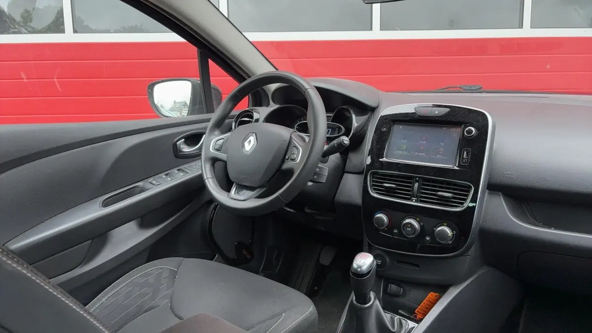 0.9 TCe Limited NAVI / AIRCO / PDC / BLUETOOTH / CRUISE / NL-AUTO