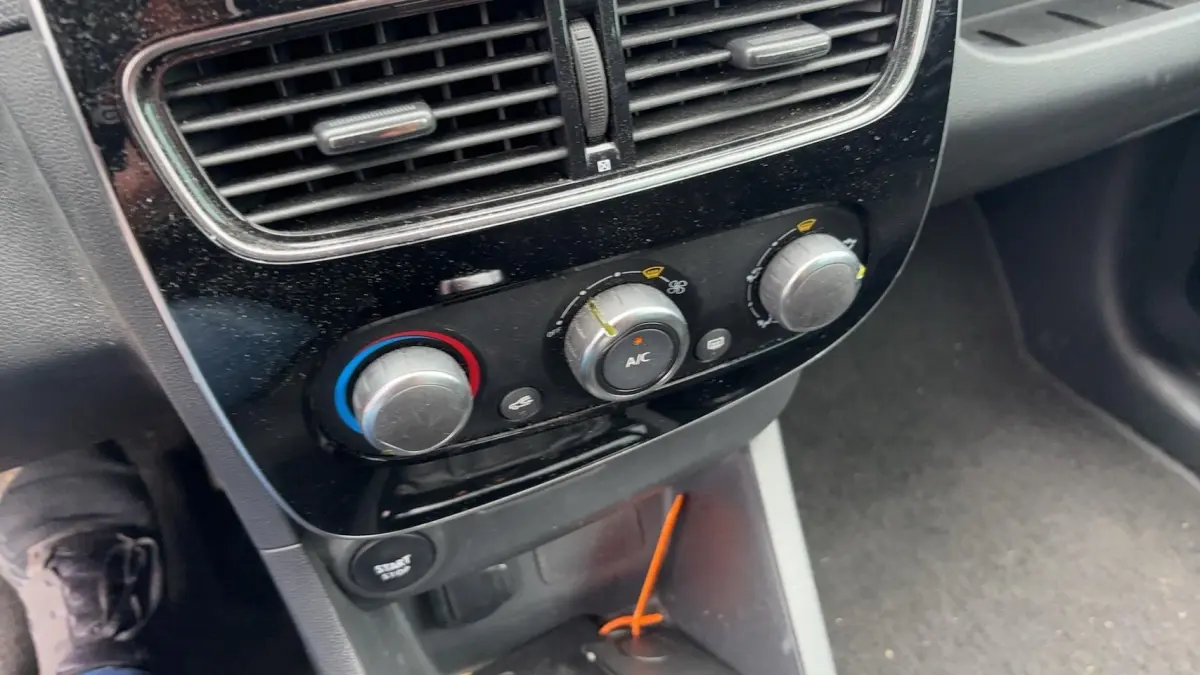 0.9 TCe Limited NAVI / AIRCO / PDC / BLUETOOTH / CRUISE / NL-AUTO