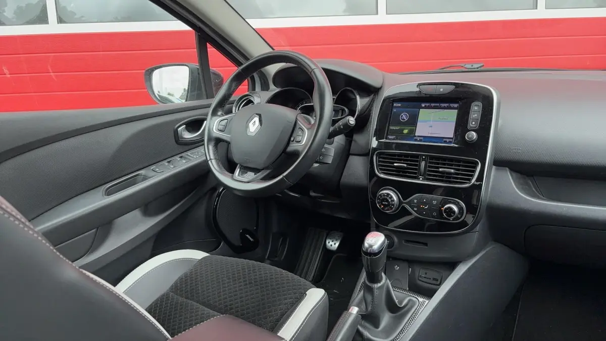 0.9 TCe Bose FULL LED / KEYLESS / CAMERA / ANDROID AUTO / NAVI / CLIMA / PDC / BLUETOOTH /