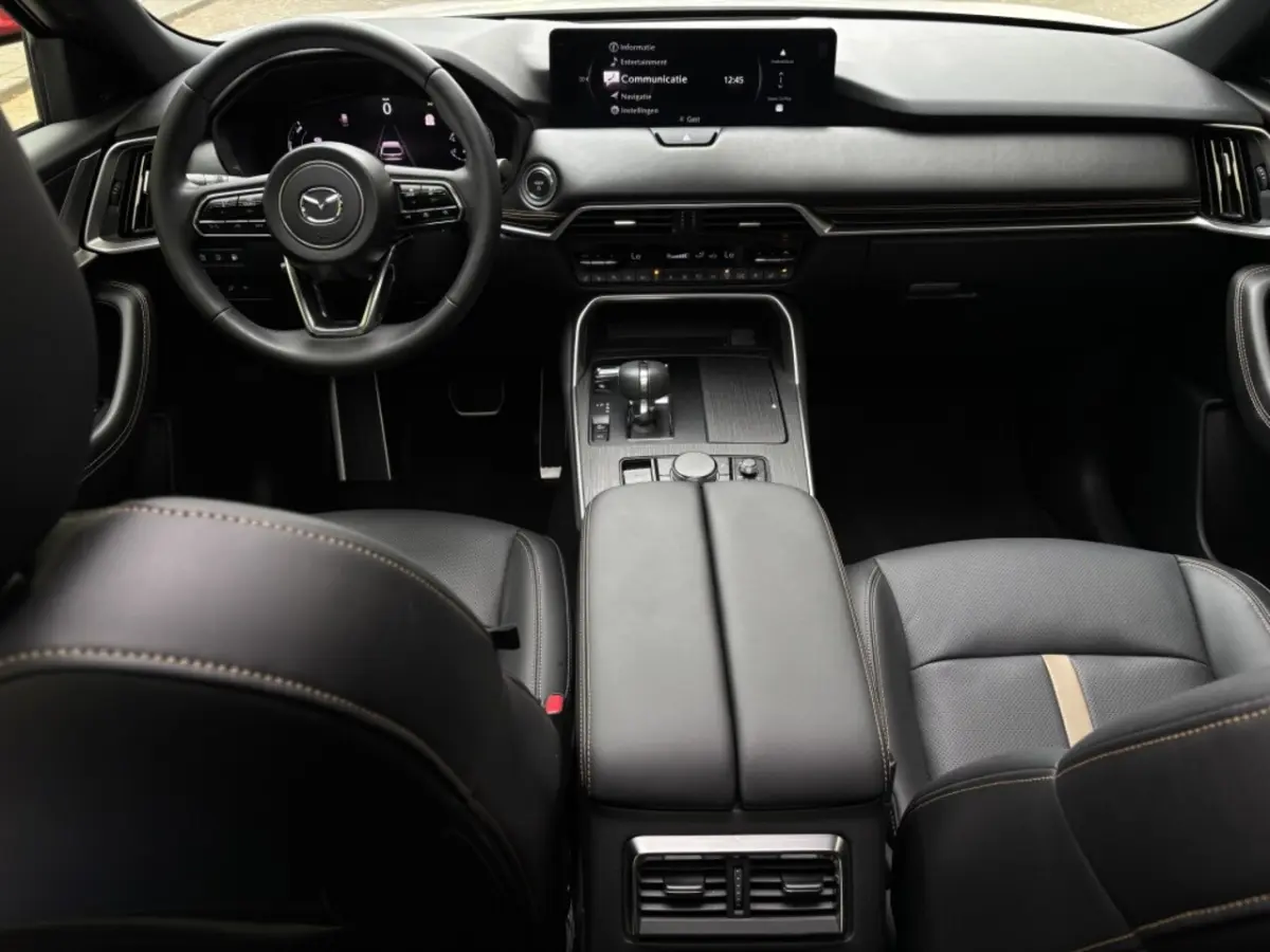 e-Skyactiv PHEV Homura Plus | 12, 3-inch TFT-kleurendisplay met bediening via centrale HMI