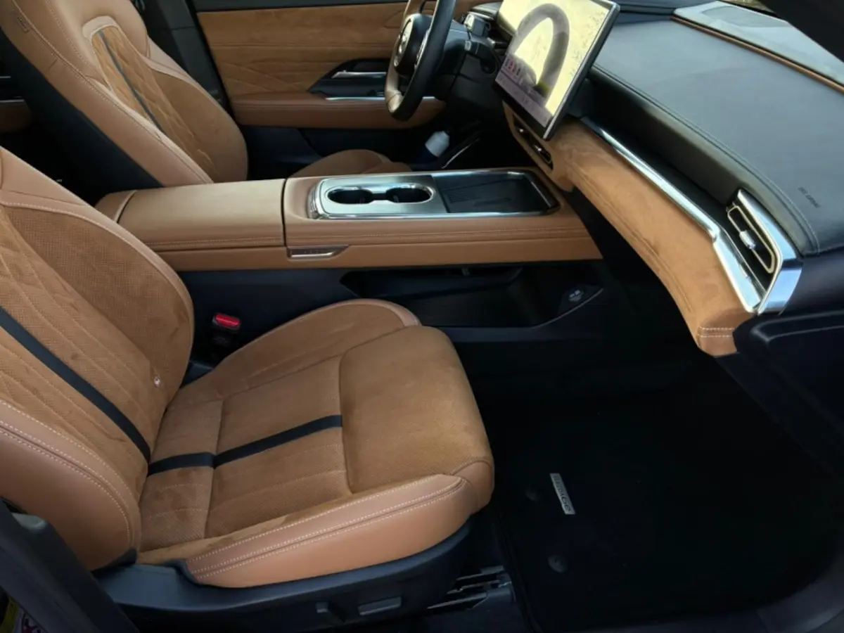 68, 8 kWh Takumi Plus Business Edition | 360Â° View Monitor | Alarmsysteem (geen certificer
