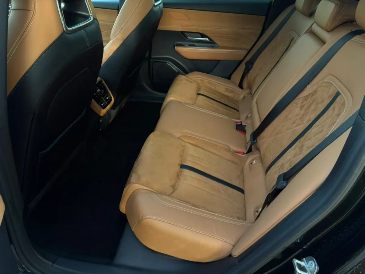 68, 8 kWh Takumi Plus Business Edition | 360Â° View Monitor | Alarmsysteem (geen certificer