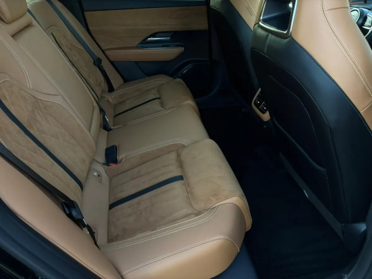 68, 8 kWh Takumi Plus Business Edition | 360Â° View Monitor | Alarmsysteem (geen certificer
