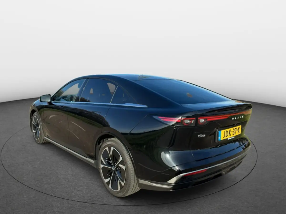 68, 8 kWh Takumi Plus Business Edition | 360Â° View Monitor | Alarmsysteem (geen certificer