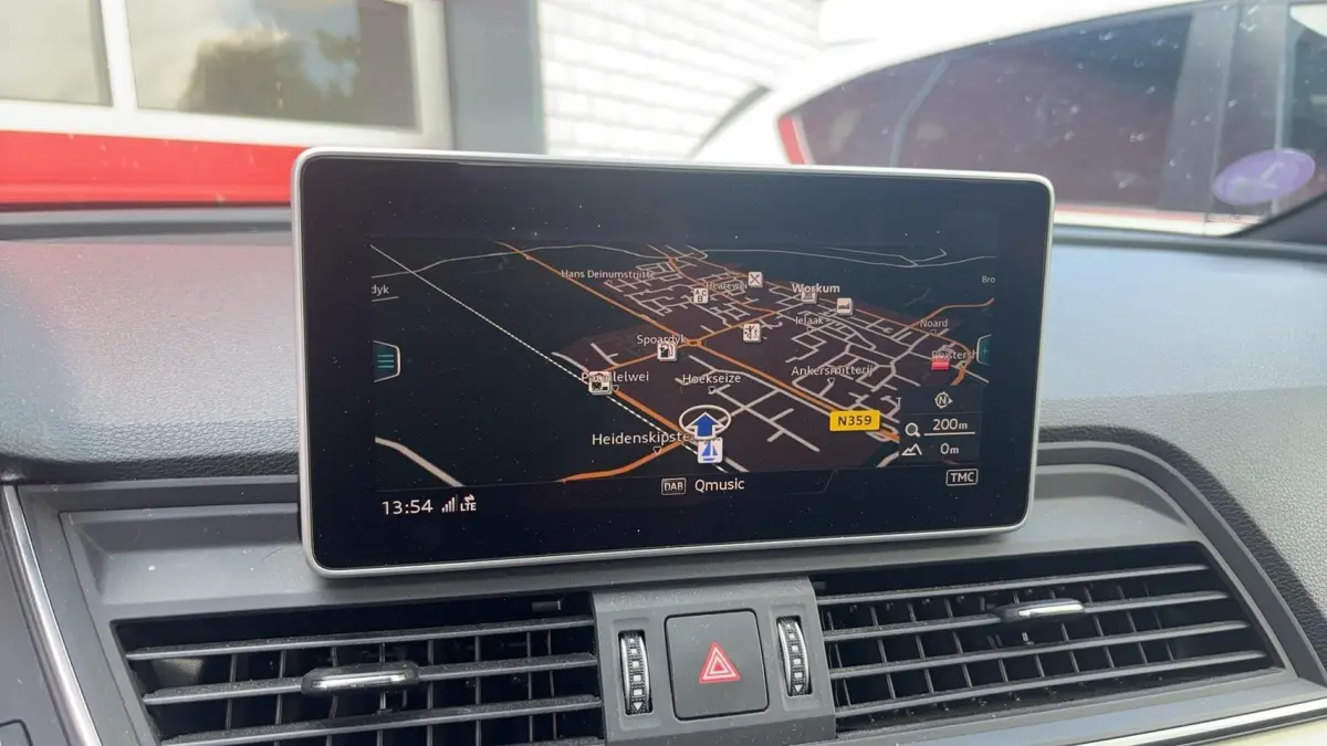 2.0 TFSI quattro Launch Edition S-LINE / FULL LED / NAVI / CAMERA / CLIMA / PDC / BLUETOOT