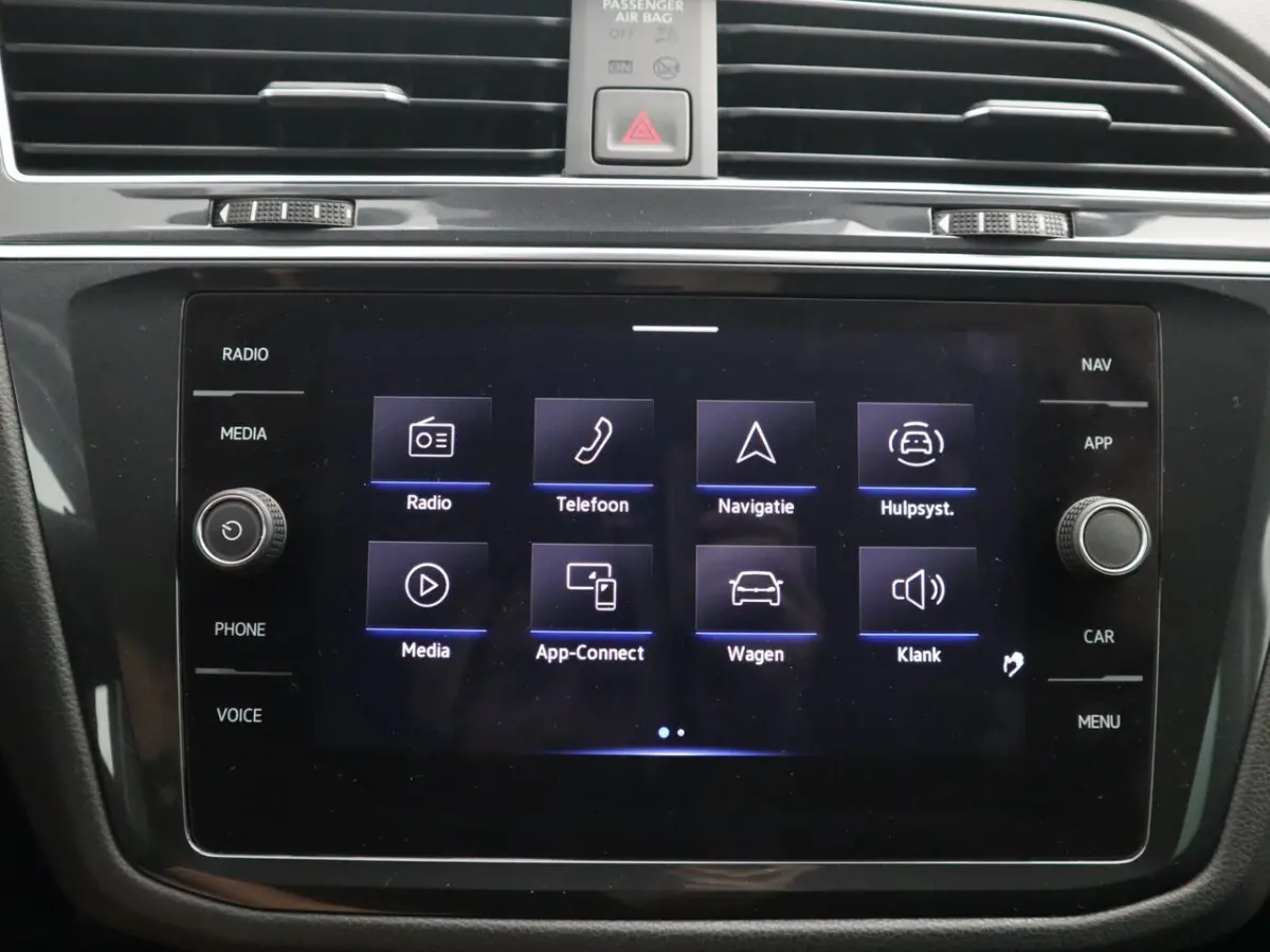 1.5 TSI Life Business FULL LED / KEYLESS / STOELVERW / STUURVERW / CARPLAY / NAVI / CLIMA