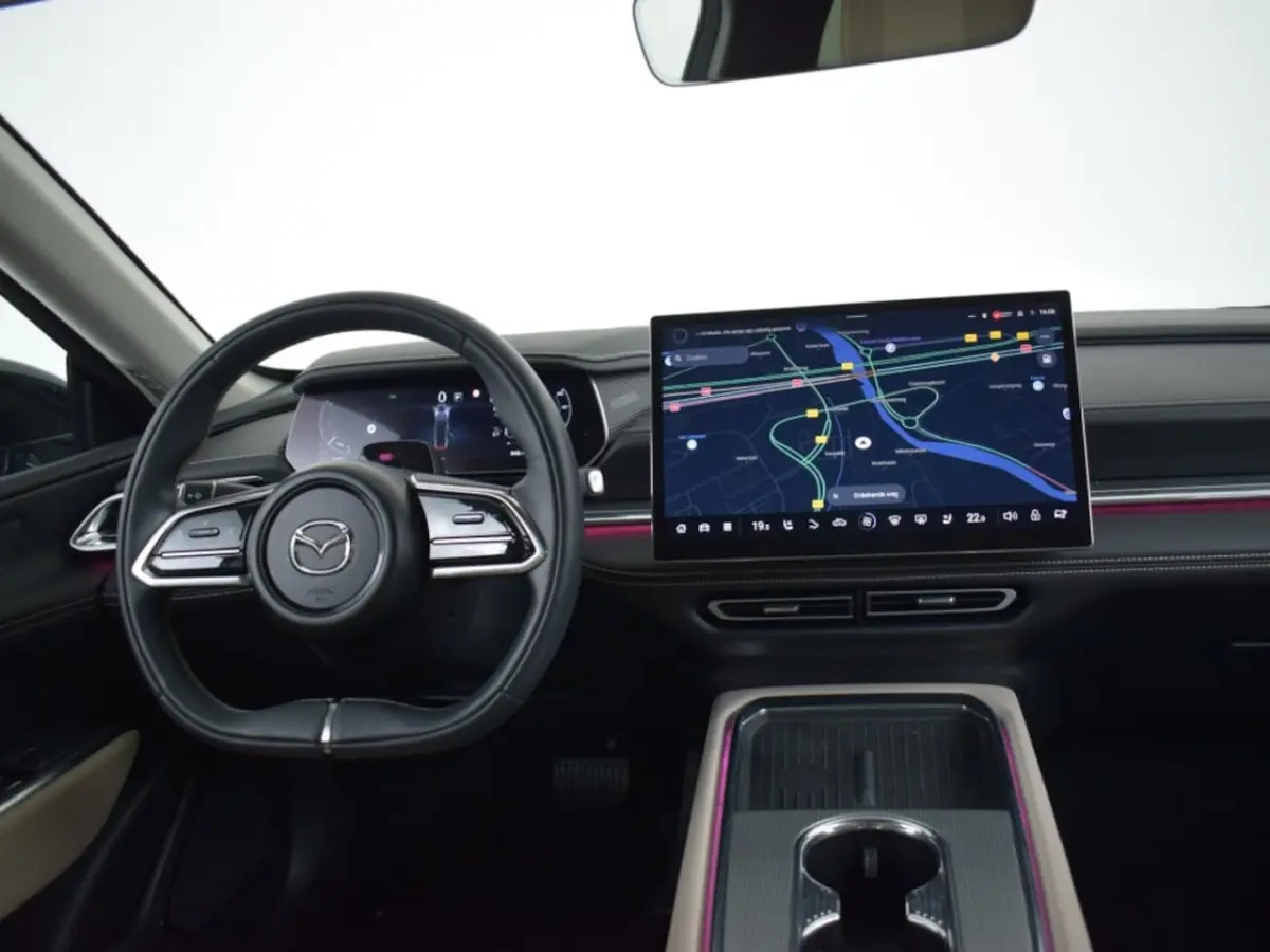 68, 8 kWh Takumi Business Edition | 360Â° View Monitor | Alarmsysteem (geen certificering)