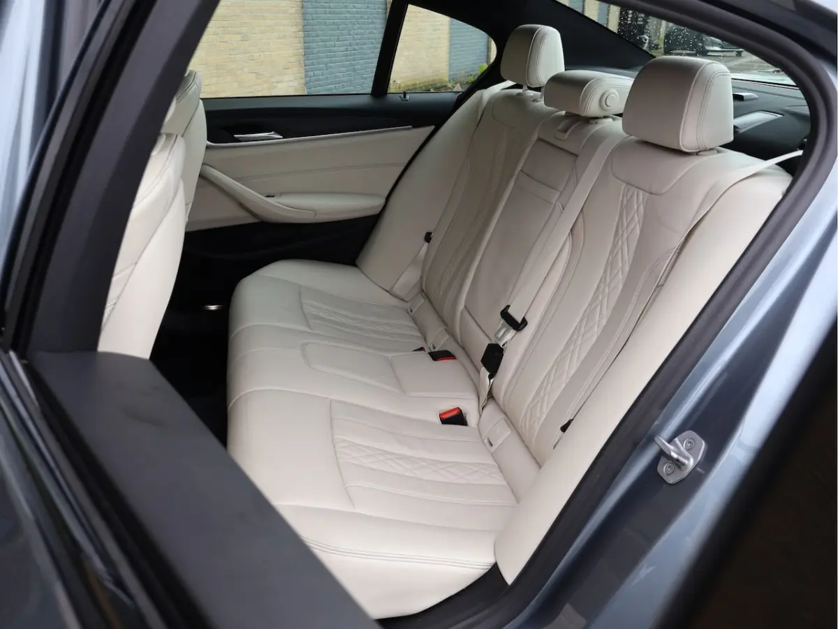 530e High Executive M Sport Schuifdak | HUD | Massage | ACC | Comfortstoelen | Haak