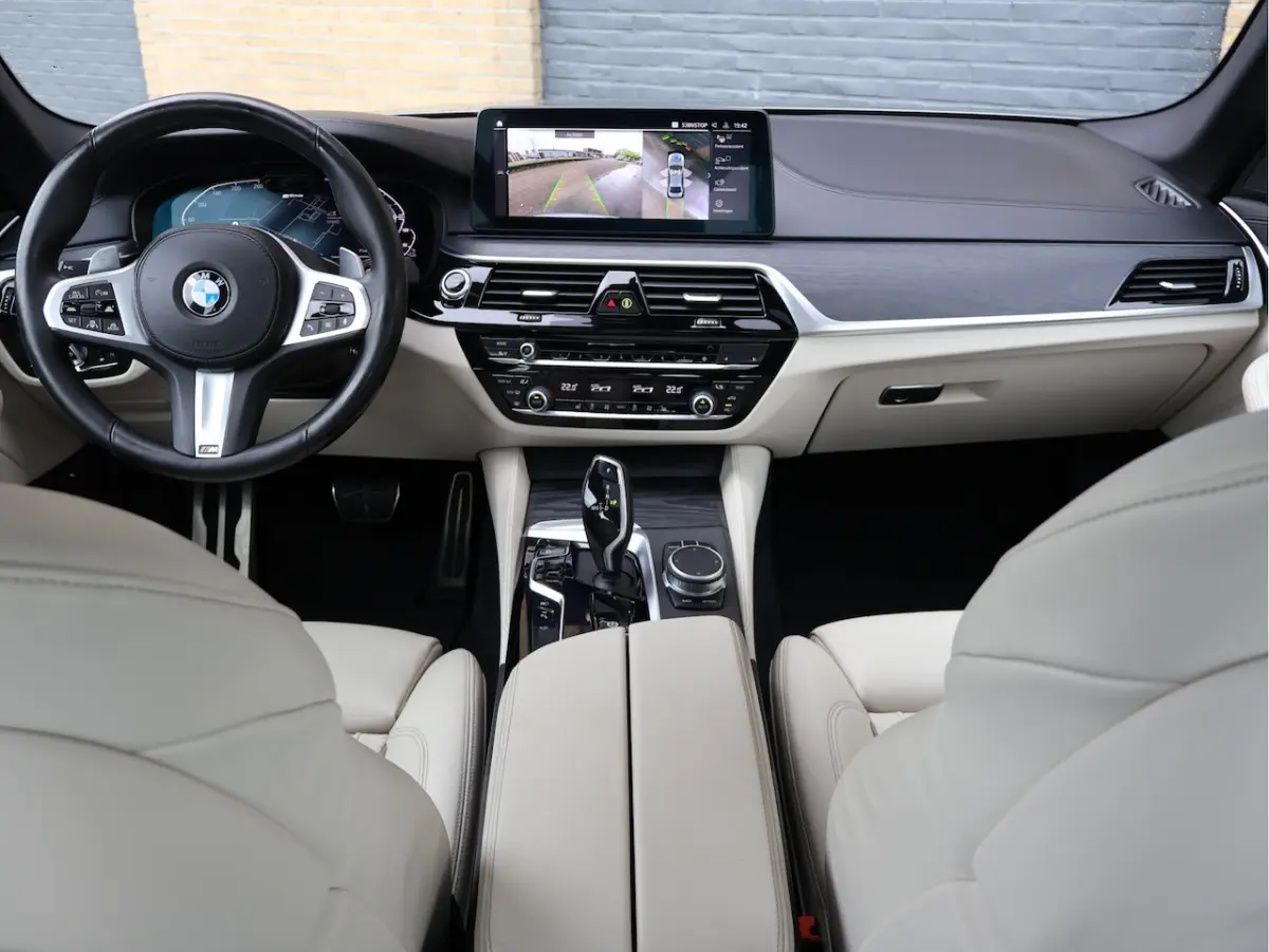 530e High Executive M Sport Schuifdak | HUD | Massage | ACC | Comfortstoelen | Haak