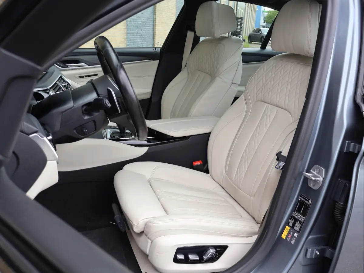 530e High Executive M Sport Schuifdak | HUD | Massage | ACC | Comfortstoelen | Haak