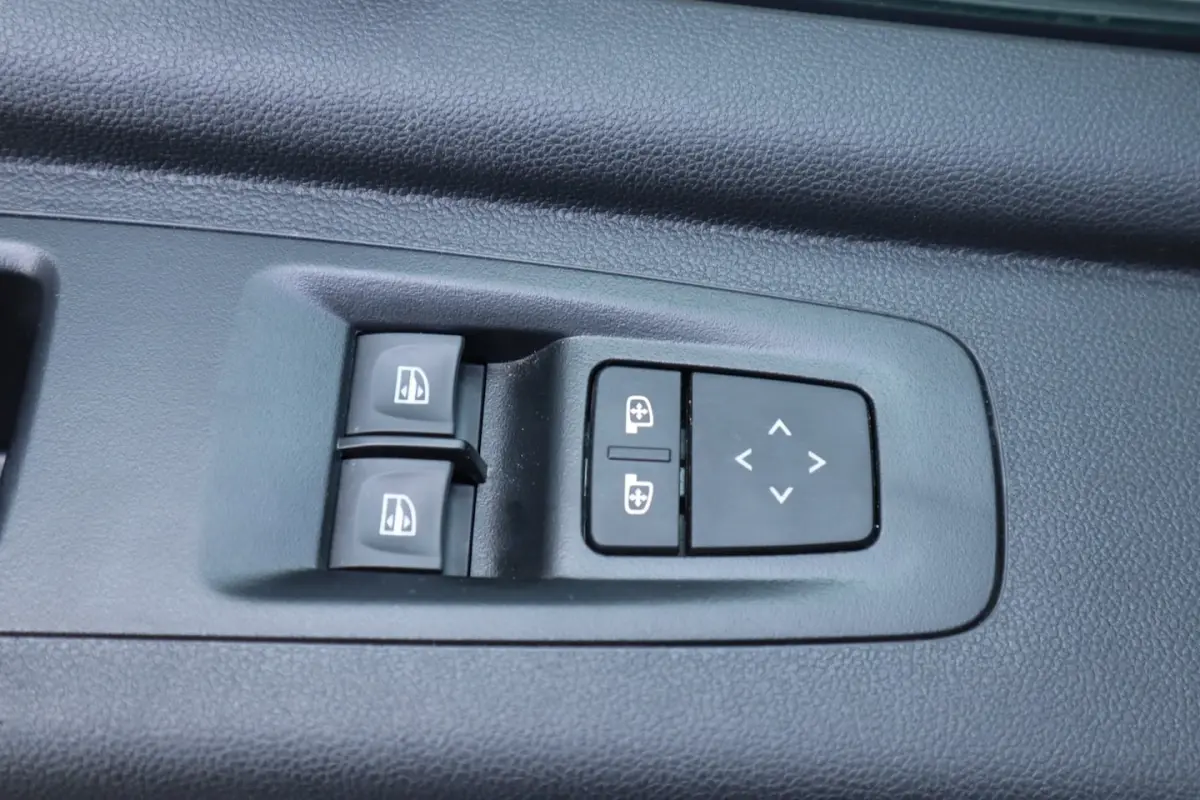 T35 2.0 dCi 150 L3H2 Extra