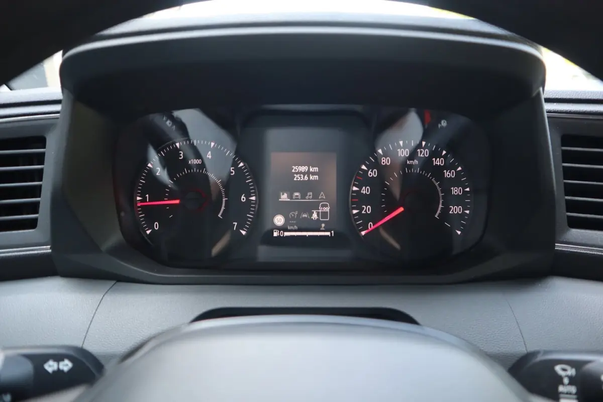 T35 2.0 dCi 150 L3H2 Extra