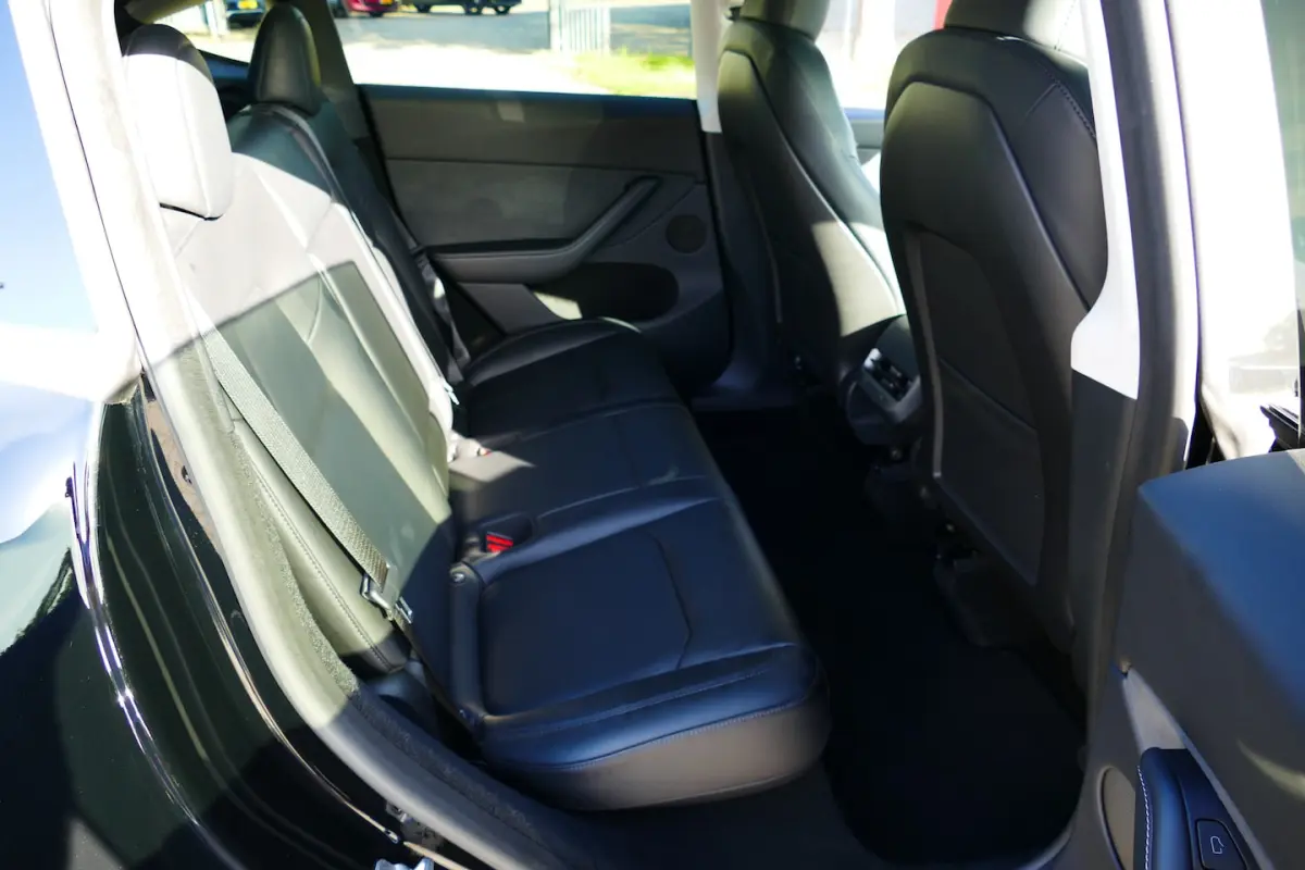 Performance AWD 75 kWh. SOH 93, 4 Full Self-Driving, Panodak, Haak 1600kg