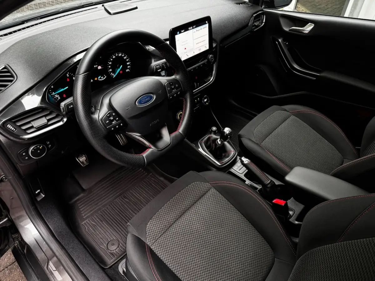1.0 EcoBoost ST-Line 125 Pk Pano/Full Led/Car Play/17 Inch/Cruise/Climate/Winter Pakket/Na