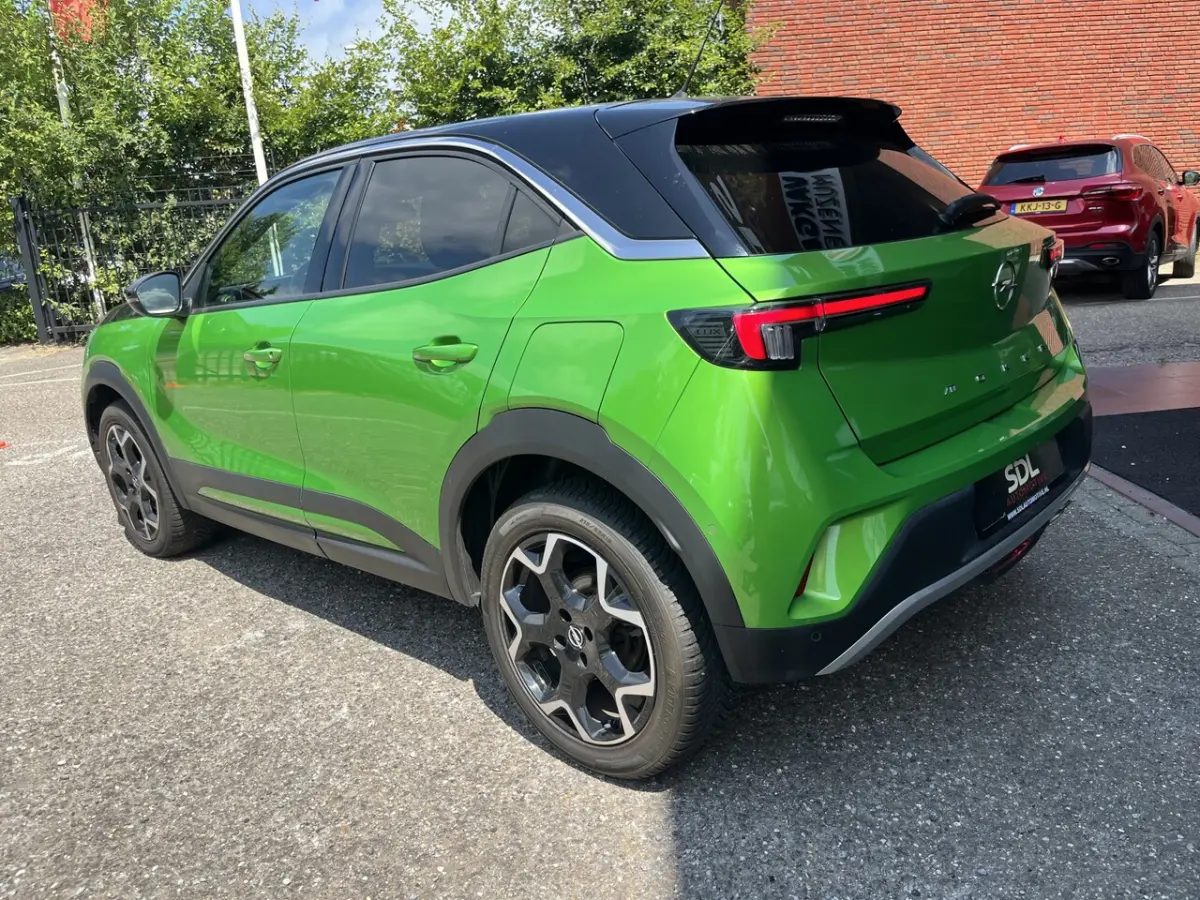 1.2 Turbo Ultimate // ADAPT. CRUISE // DODEHOEK // KEYLESS // CAMERA // LEDER-ALCANTARA //