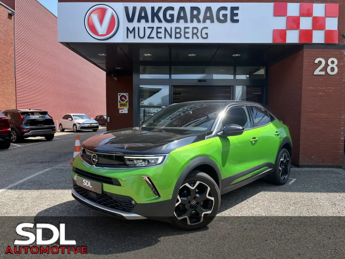 1.2 Turbo Ultimate // ADAPT. CRUISE // DODEHOEK // KEYLESS // CAMERA // LEDER-ALCANTARA //