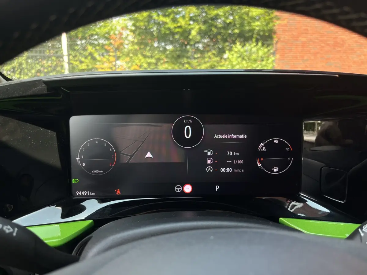 1.2 Turbo Ultimate // ADAPT. CRUISE // DODEHOEK // KEYLESS // CAMERA // LEDER-ALCANTARA //