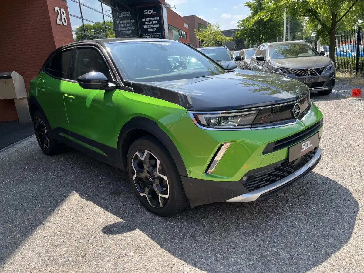 1.2 Turbo Ultimate // ADAPT. CRUISE // DODEHOEK // KEYLESS // CAMERA // LEDER-ALCANTARA //