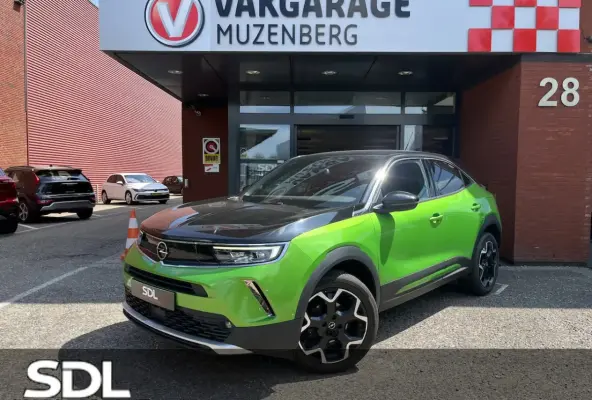 1.2 Turbo Ultimate // ADAPT. CRUISE // DODEHOEK // KEYLESS // CAMERA // LEDER-ALCANTARA //