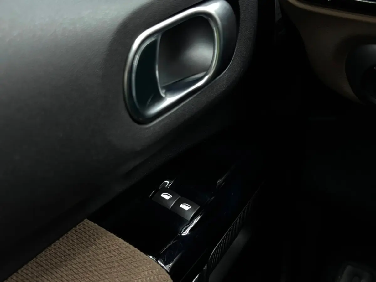 1.2 P-Tech Shine/3DE EIG / Dealer O.H / TOP STAAT