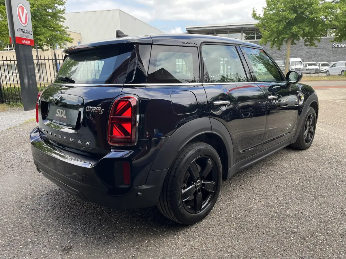 1.5 Cooper S E ALL4 Classic // HALF LEDER // SCHUIF-KANTELDAK // KEYLESS // HEAD-UP DISPLA