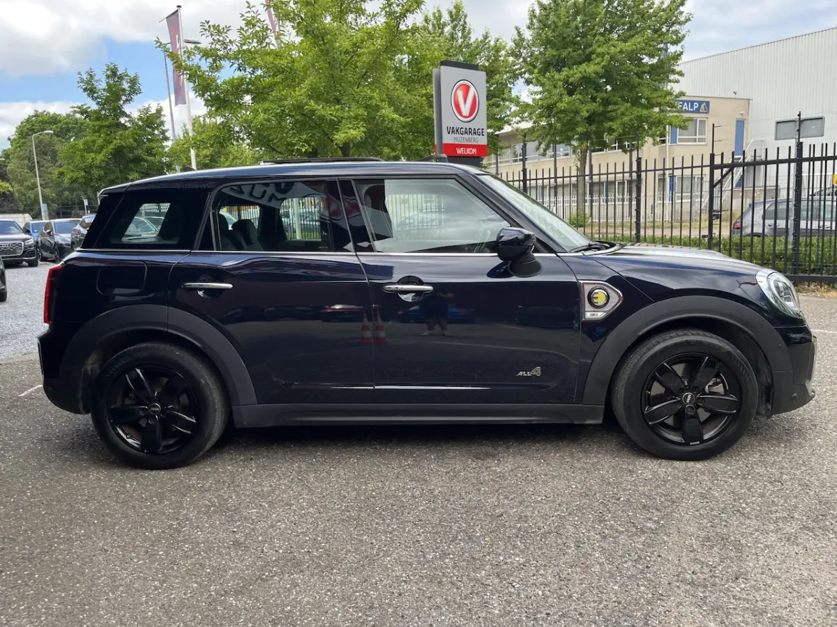 1.5 Cooper S E ALL4 Classic // HALF LEDER // SCHUIF-KANTELDAK // KEYLESS // HEAD-UP DISPLA