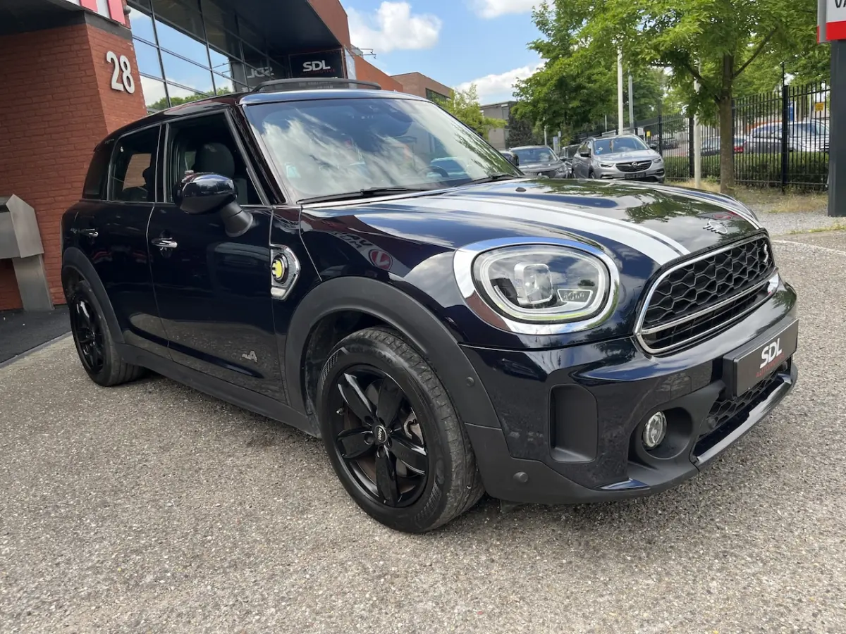 1.5 Cooper S E ALL4 Classic // HALF LEDER // SCHUIF-KANTELDAK // KEYLESS // HEAD-UP DISPLA