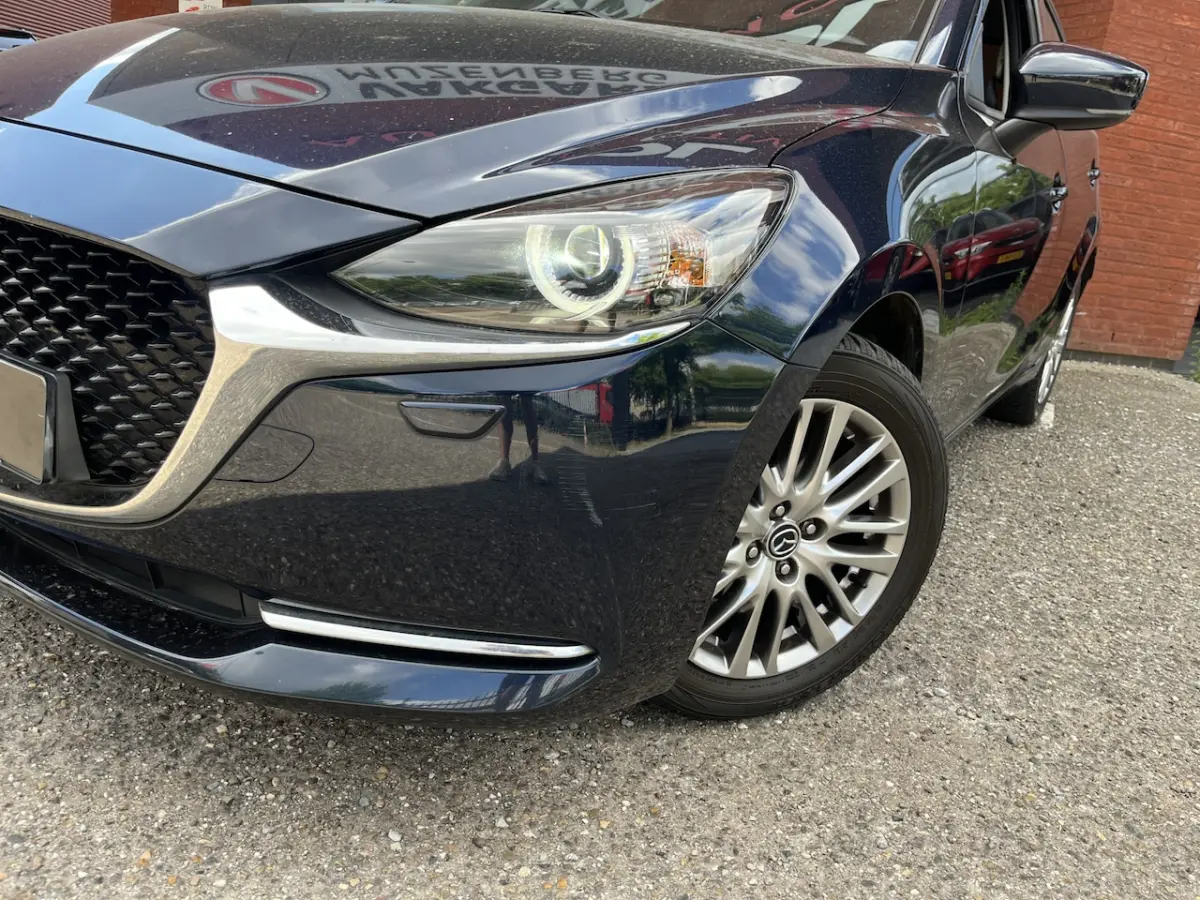 2 1.5 Skyactiv-G Signature // LED // DODEHOEK // LEDER-ALCANTARA // CLIMA // STOEL+STUURVE