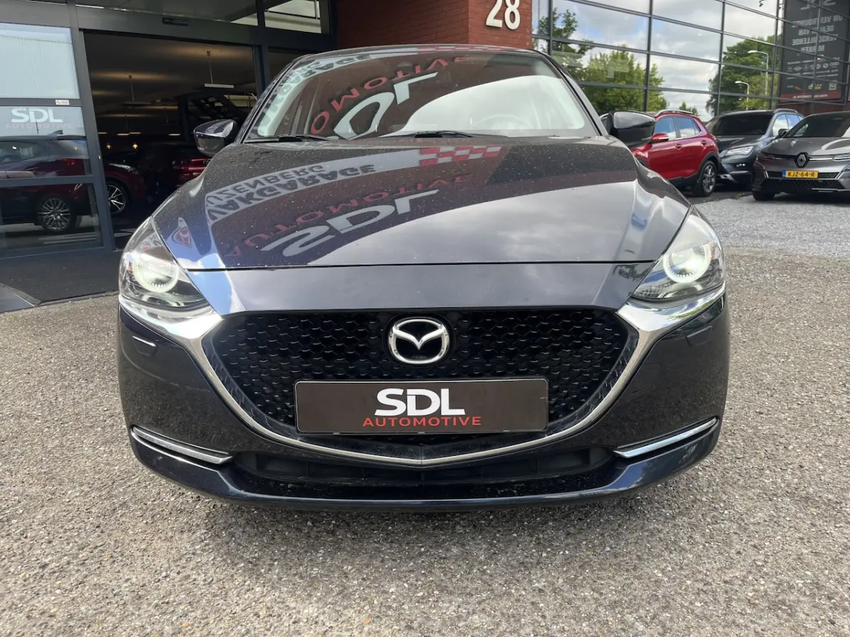 2 1.5 Skyactiv-G Signature // LED // DODEHOEK // LEDER-ALCANTARA // CLIMA // STOEL+STUURVE