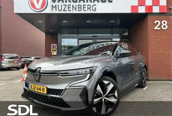 EV40 Techno SOH 94% // GROOT NAVI + CARPLAY // FULL LED // CAMERA // CLIMA // STOEL + STUU