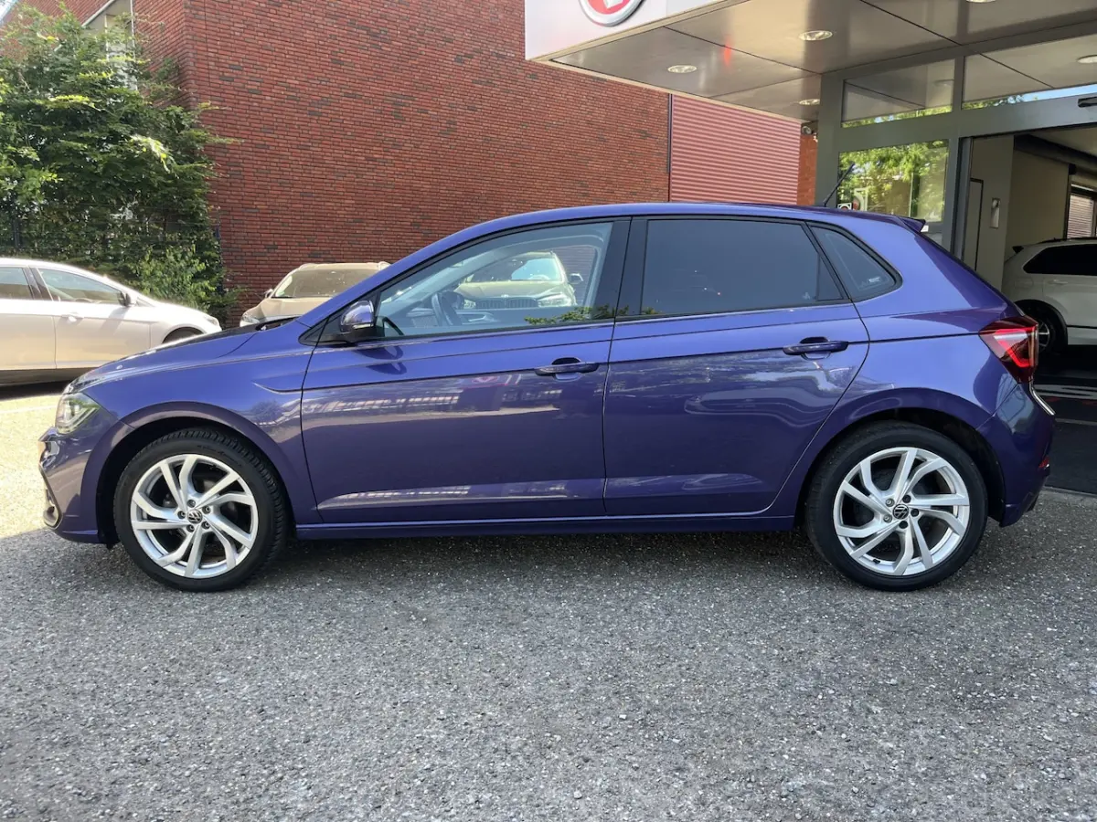 1.0 TSI R-Line Business // NAVI // CAMERA // ADAPTIVE CRUISE // DIGITAAL COCKPIT // STOELV