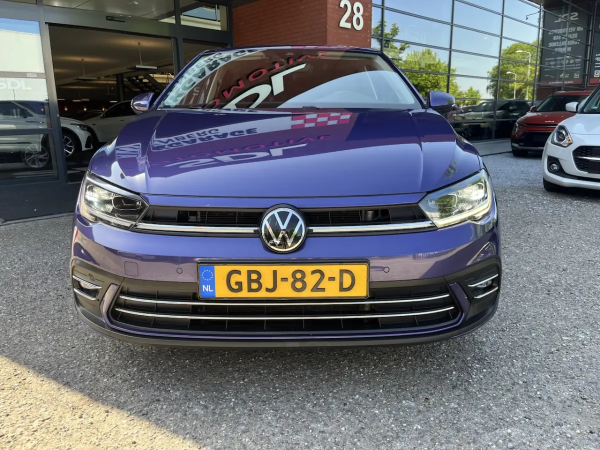 1.0 TSI R-Line Business // NAVI // CAMERA // ADAPTIVE CRUISE // DIGITAAL COCKPIT // STOELV
