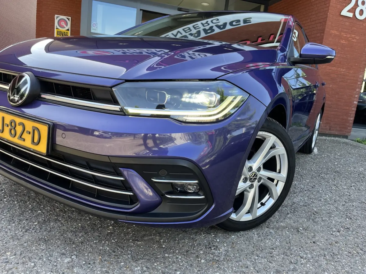 1.0 TSI R-Line Business // NAVI // CAMERA // ADAPTIVE CRUISE // DIGITAAL COCKPIT // STOELV